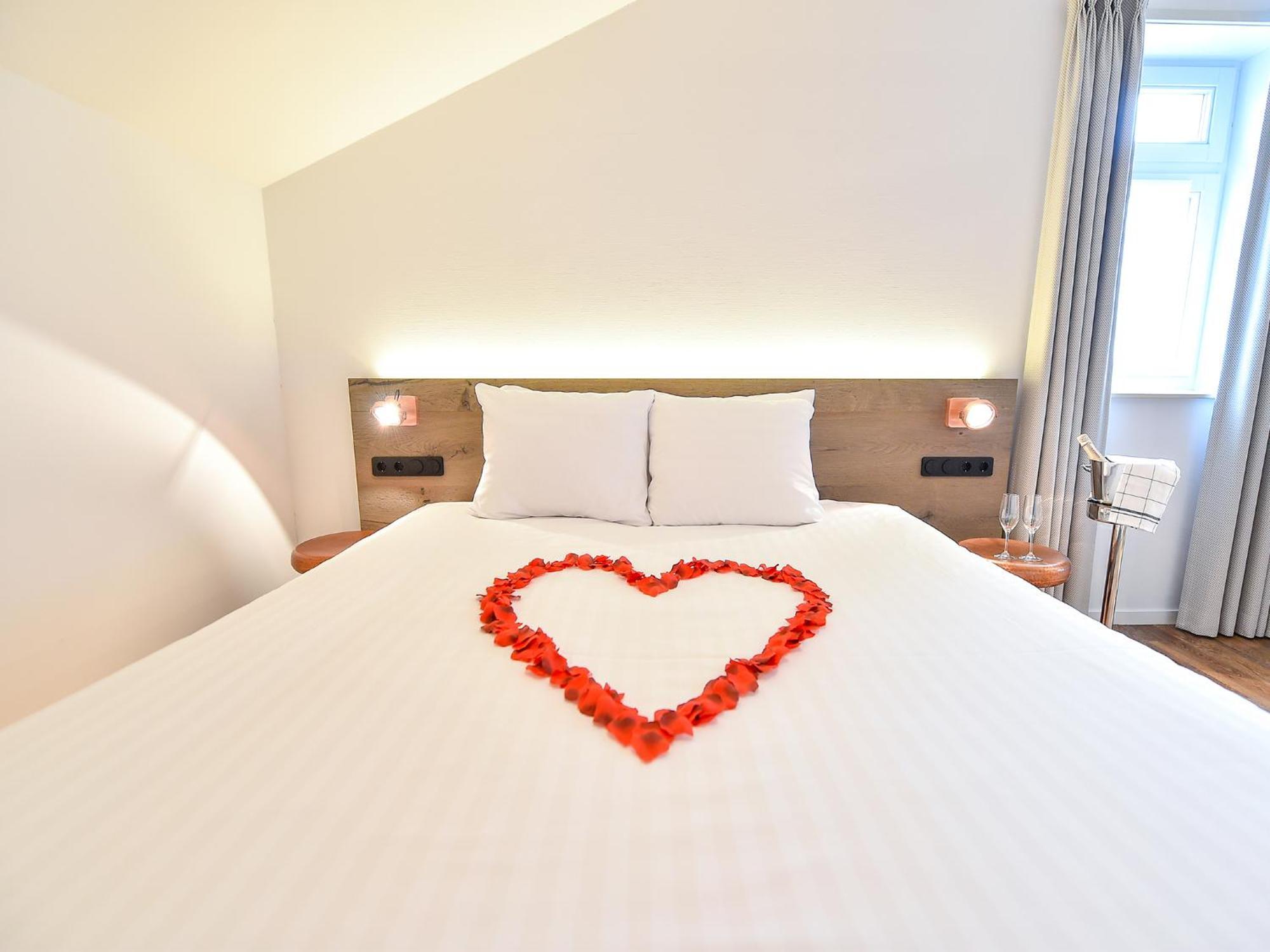 Brasserie-Hotel Antje Van De Statie เวียต์ ภายนอก รูปภาพ