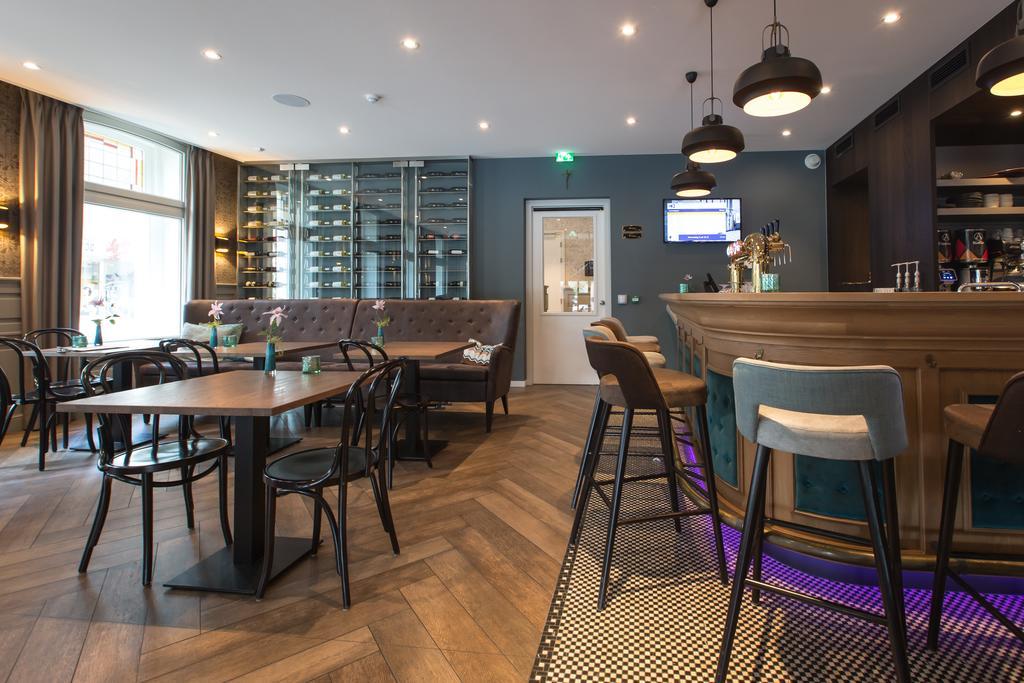 Brasserie-Hotel Antje Van De Statie เวียต์ ภายนอก รูปภาพ