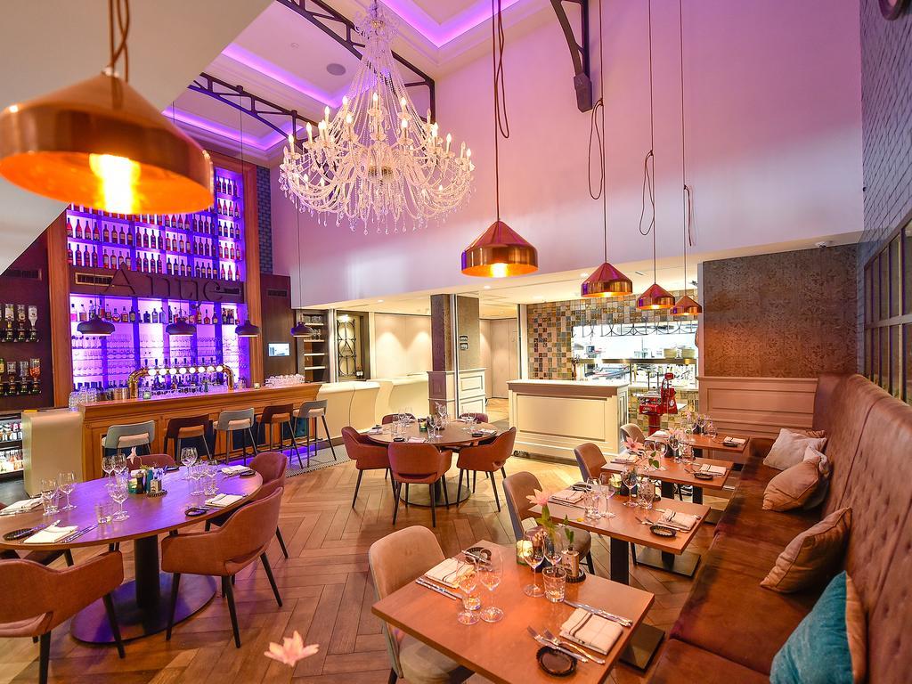 Brasserie-Hotel Antje Van De Statie เวียต์ ภายนอก รูปภาพ