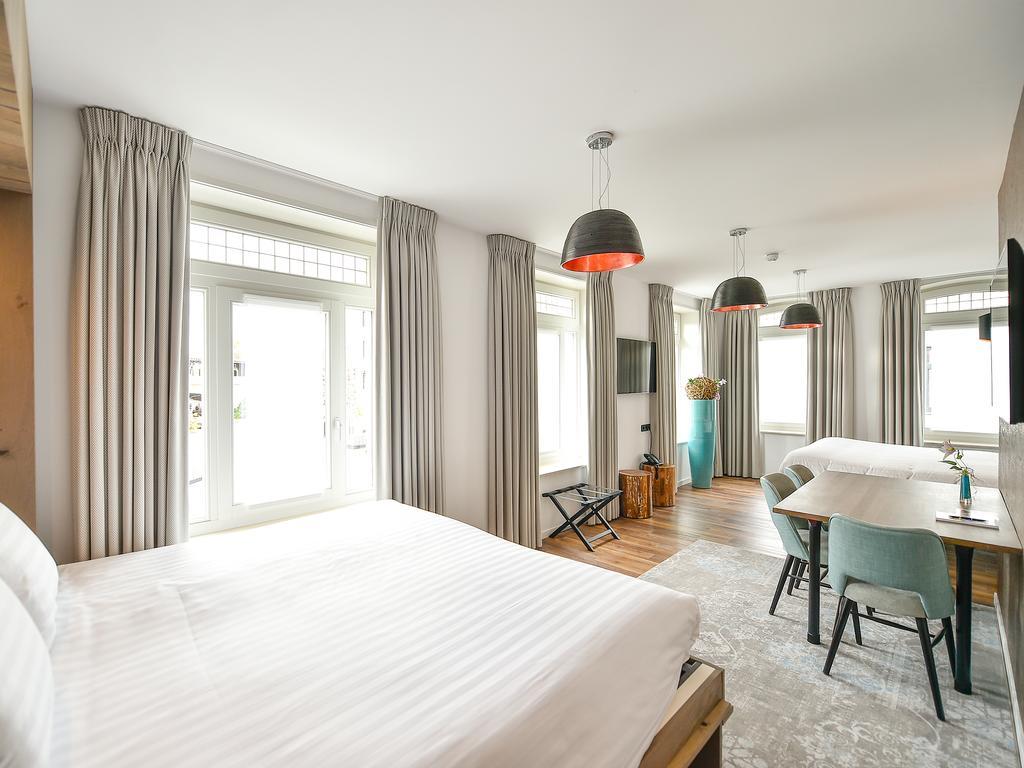 Brasserie-Hotel Antje Van De Statie เวียต์ ภายนอก รูปภาพ