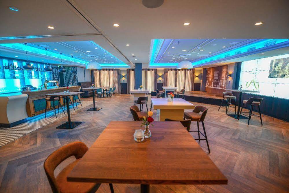 Brasserie-Hotel Antje Van De Statie เวียต์ ภายนอก รูปภาพ