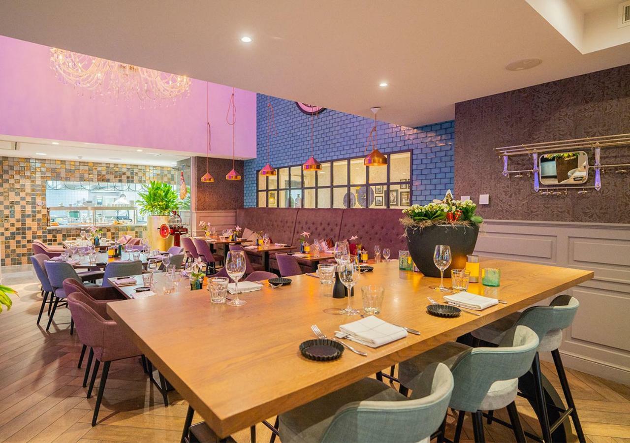 Brasserie-Hotel Antje Van De Statie เวียต์ ภายนอก รูปภาพ